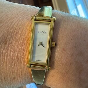 Gucci 1500 Horsebit Gold Bangle Watch